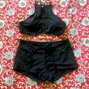 Black bikini